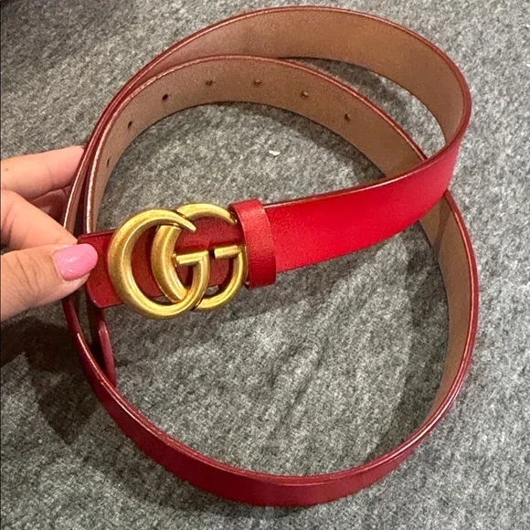 Red Belt with Golden Buckle - brand new - Picture 3 of 5